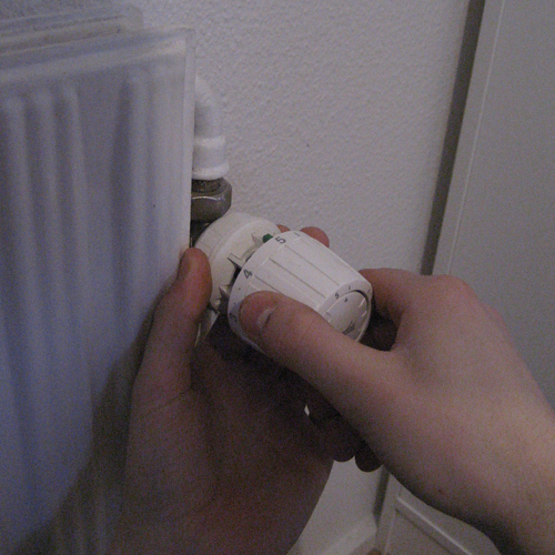 Skru termostat op på 5